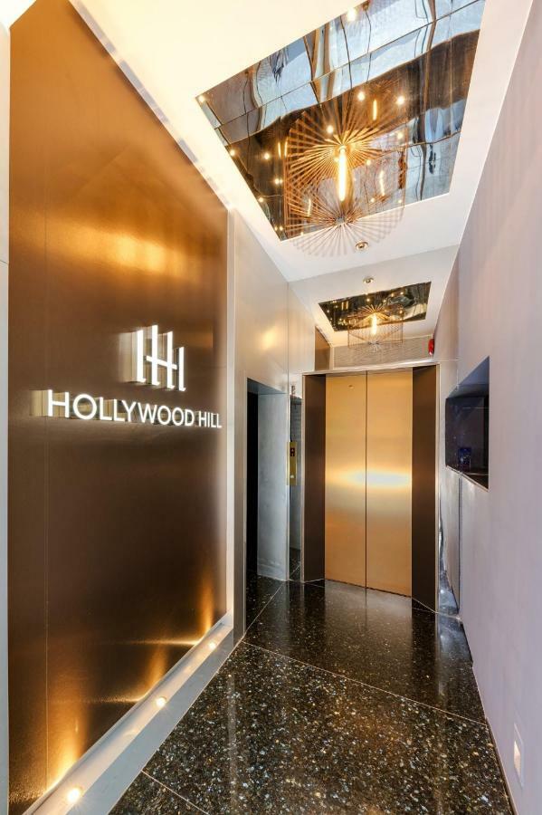 Aparthotel Hollywood Hill Serviced 3*