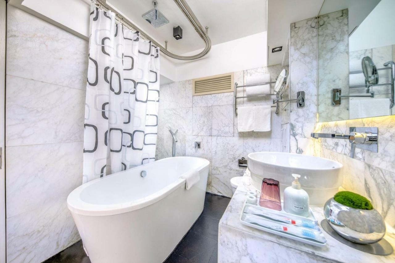 Aparthotel Hollywood Hill Serviced 3*